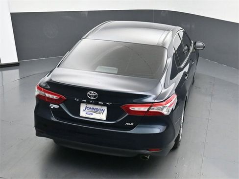 Used 2018 Toyota Camry L image 17