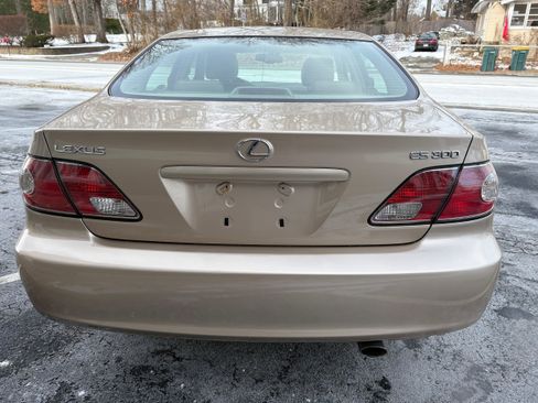 Used 2002 Lexus ES 330 V6 image 6
