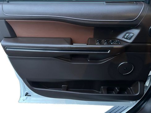 Used 2022 Ford Expedition Max King Ranch image 17