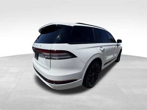 Used 2025 Lincoln Aviator Reserve w/ Equipment Group 201A AWD/4WD image 8