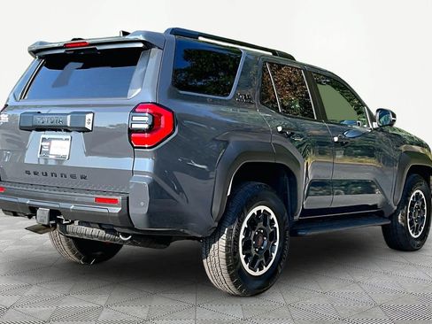 Used 2025 Toyota 4Runner TRD Off-Road Premium AWD/4WD image 13