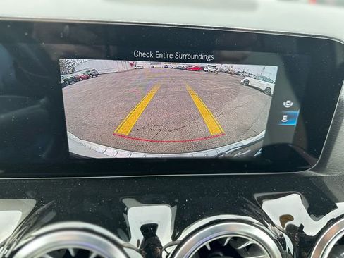 Used 2022 Mercedes-Benz GLA 250 4MATIC image 24