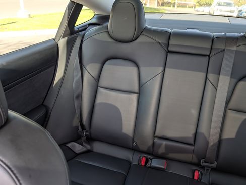 Used 2022 Tesla Model 3 Performance AWD/4WD image 12
