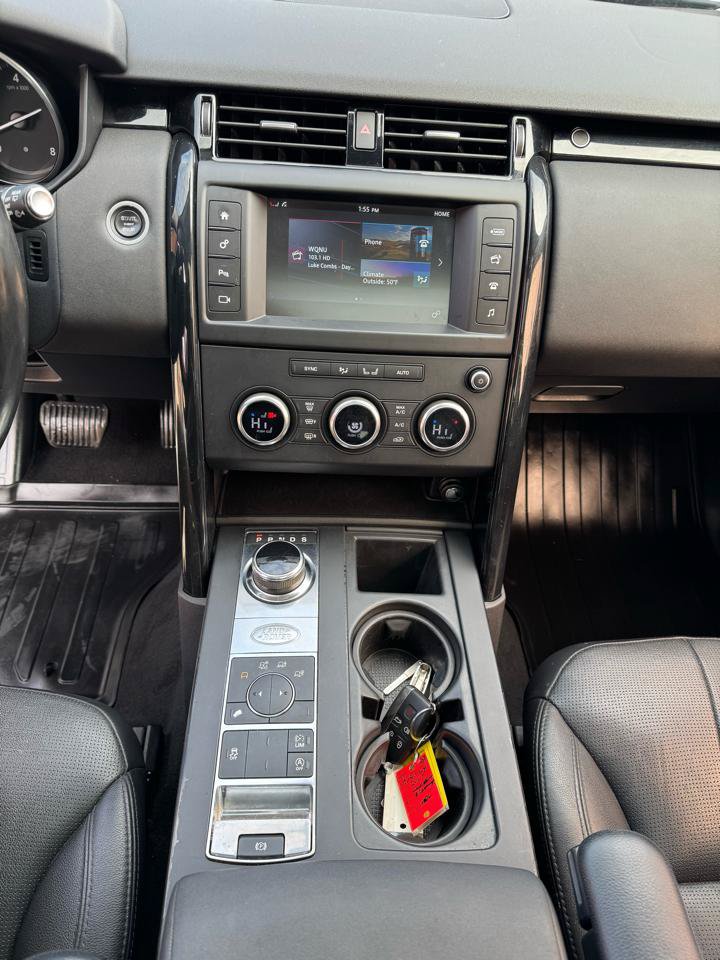 Used 2017 Land Rover Discovery SE AWD/4WD image 33