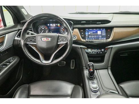 Certified 2023 Cadillac XT6 Sport w/ Platinum Package image 32