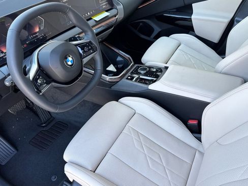 Used 2026 BMW X3 xDrive30 w/ Premium Package image 4