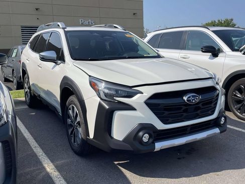 Used 2025 Subaru Outback Touring XT w/ Popular Package #2 AWD/4WD image 1