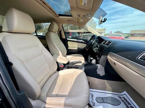 Used 2015 Volkswagen Jetta SE image 18