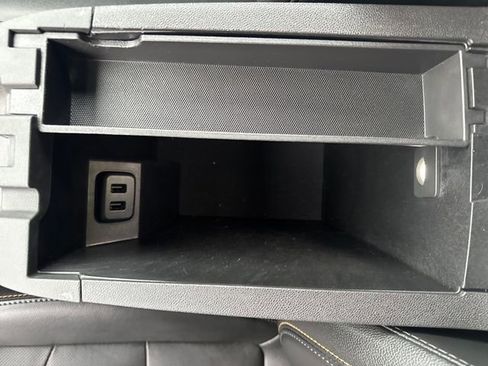 Used 2023 Chevrolet Equinox Premier image 30