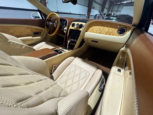 Used 2013 Bentley Continental GT image 32