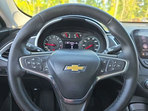 Used 2024 Chevrolet Malibu RS FWD image 18