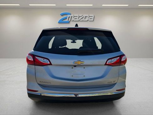 Used 2020 Chevrolet Equinox LT w/ Driver Convenience Package image 4