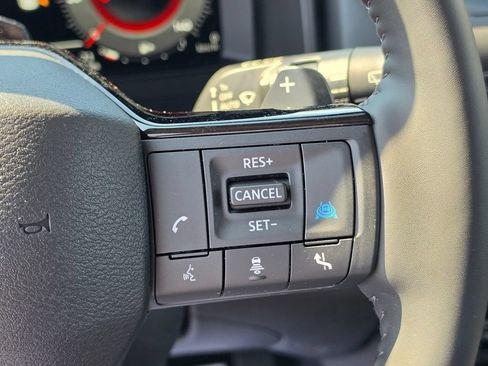 Used 2025 Nissan Rogue SL w/ Tech Package AWD/4WD image 18