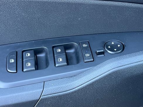 Certified 2025 Kia Sportage LX image 12