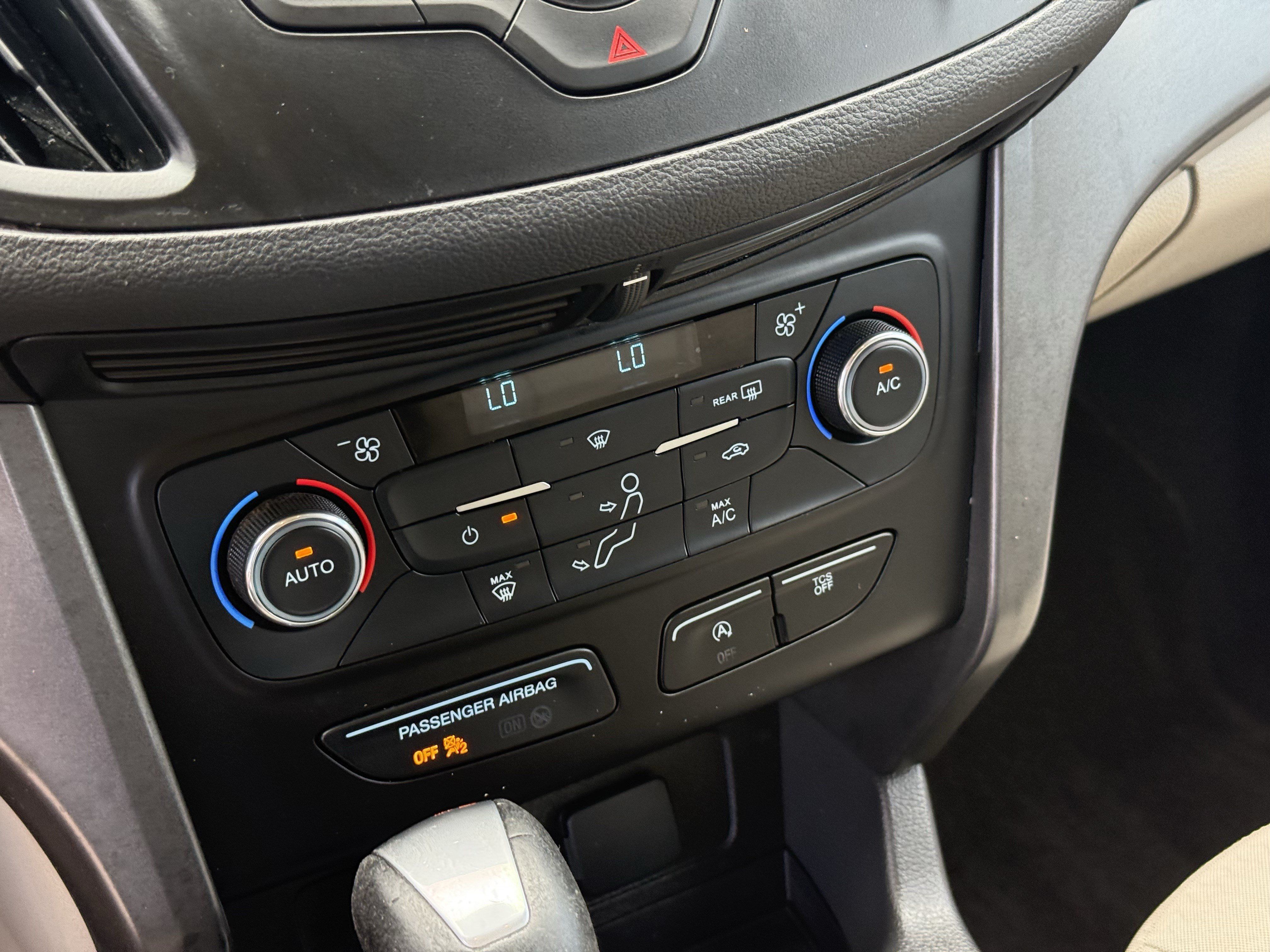 Used 2017 Ford Escape SE FWD image 23