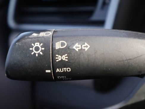 Used 2023 Toyota Camry SE AWD/4WD image 20