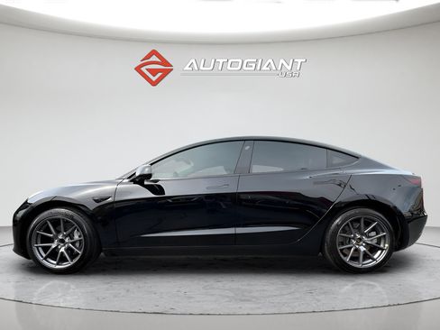 Used 2023 Tesla Model 3 Standard Range RWD image 3
