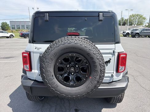 New 2026 Ford Bronco Big Bend w/ Black Diamond Package AWD/4WD image 4