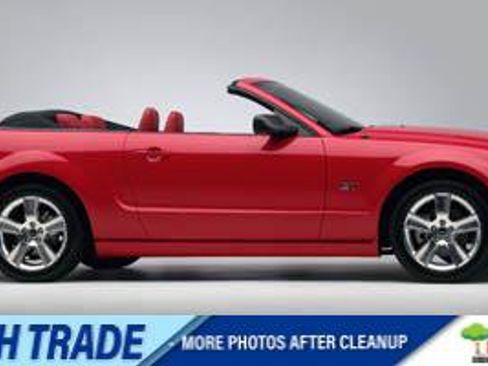 Used 2006 Ford Mustang GT Premium RWD image 1