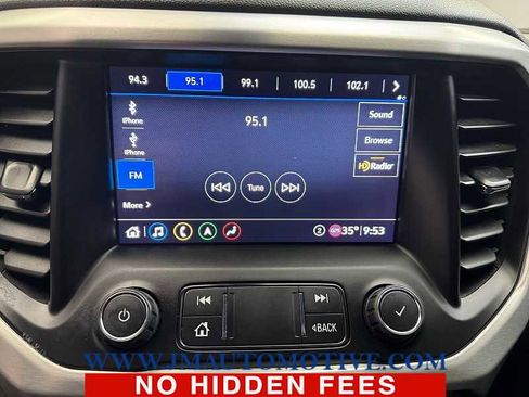 Used 2020 GMC Acadia SLT w/ Driver Alert Package II image 26