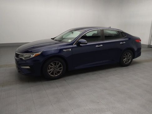 Used 2020 Kia Optima LX FWD image 2