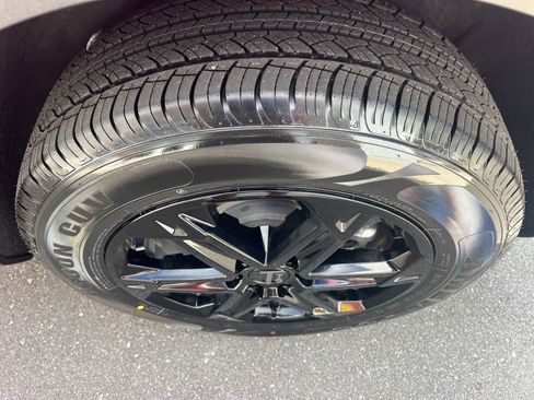 Used 2023 Chevrolet Blazer LT w/ Convenience Package image 12