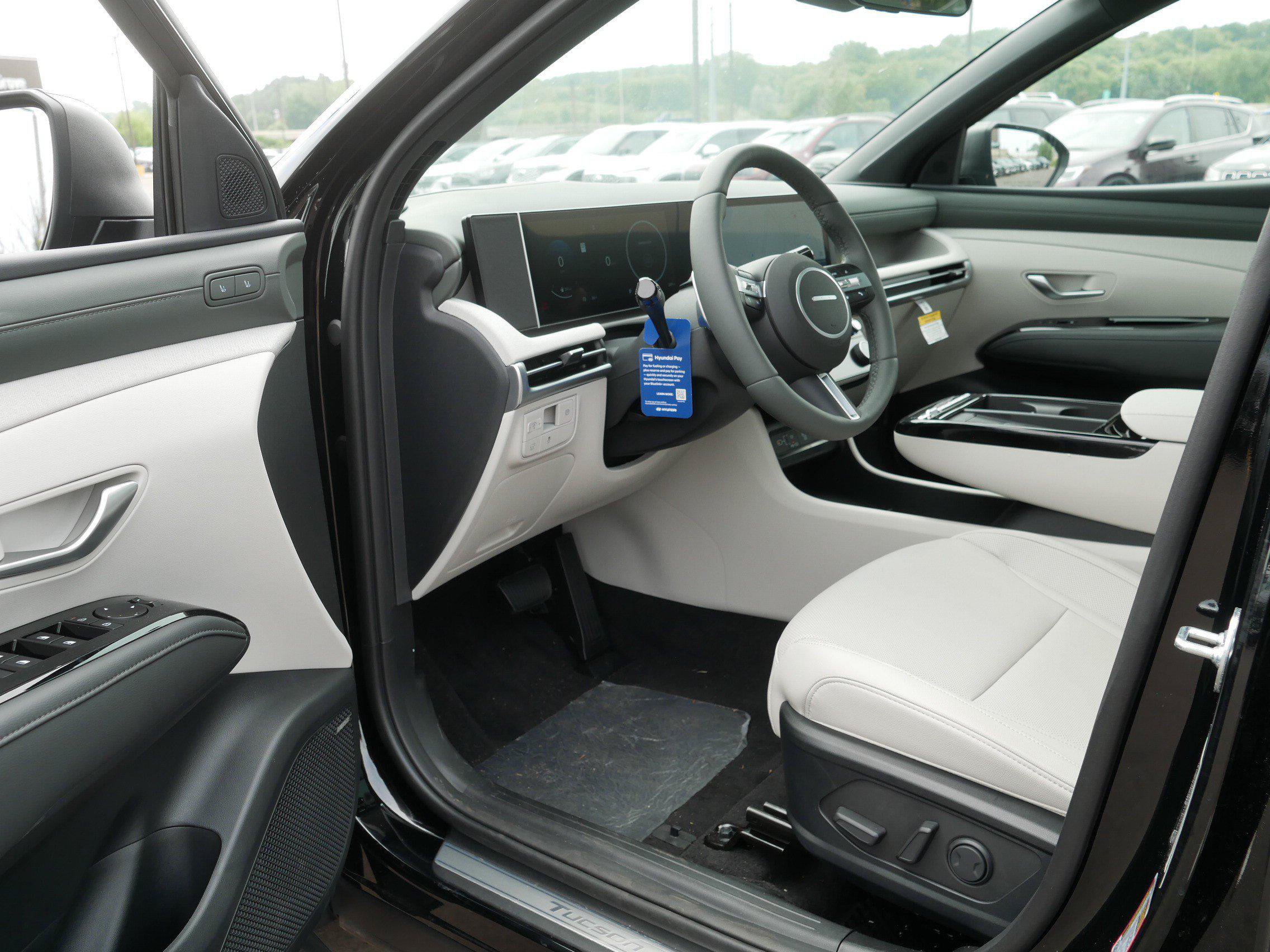 New 2026 Hyundai Tucson Limited AWD/4WD image 5