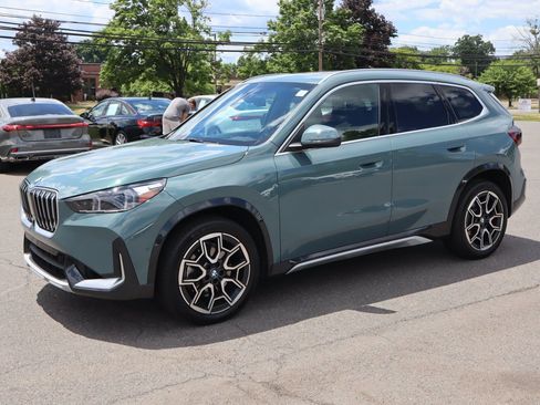 Used 2026 BMW X1 xDrive28i AWD/4WD image 1