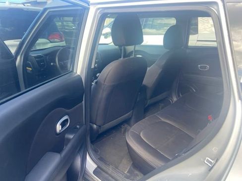 Used 2016 Kia Soul w/ Convenience Package FWD image 9