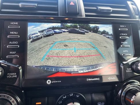 Used 2022 Toyota 4Runner TRD Off-Road Premium w/ Moonroof Package AWD/4WD image 17