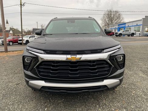 New 2026 Chevrolet TrailBlazer LT w/ LPO, Blackout Package FWD image 8