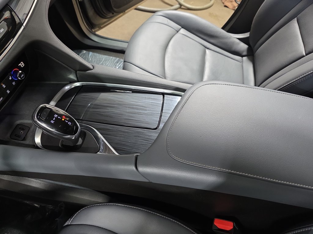 Used 2019 Buick Enclave Premium AWD/4WD image 27