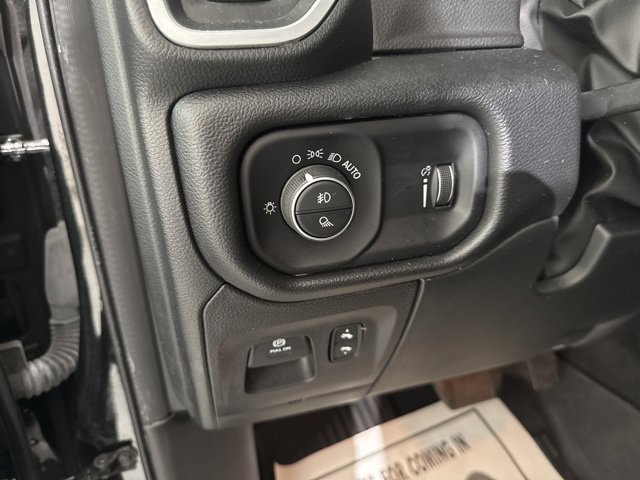 Used 2022 RAM 1500 Big Horn AWD/4WD image 19