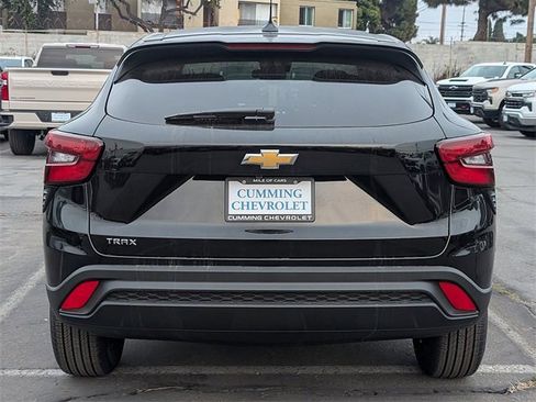 New 2026 Chevrolet Trax LS image 9