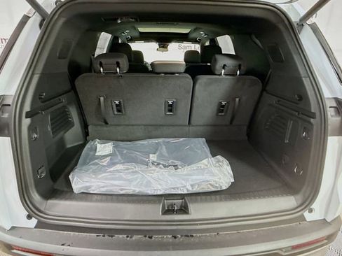 New 2026 Chevrolet Traverse LT w/ Sun and Wheel Package image 29