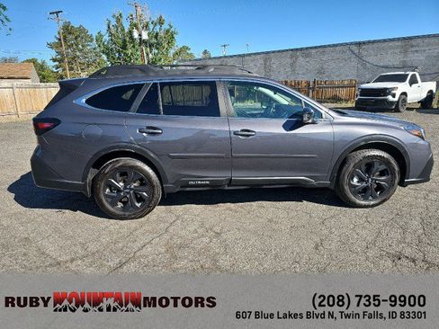 Used 2020 Subaru Outback Onyx Edition XT AWD/4WD image 8