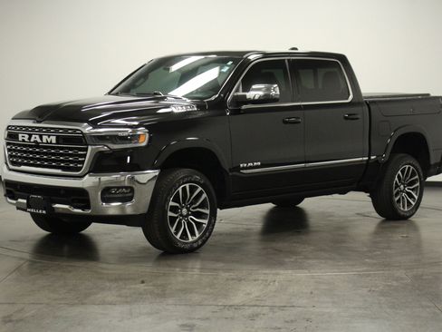 Used 2025 RAM 1500 Limited image 4