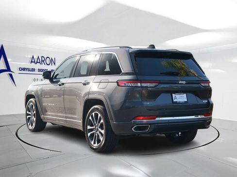 Used 2023 Jeep Grand Cherokee Overland w/ Advanced Protech Group III AWD/4WD image 2