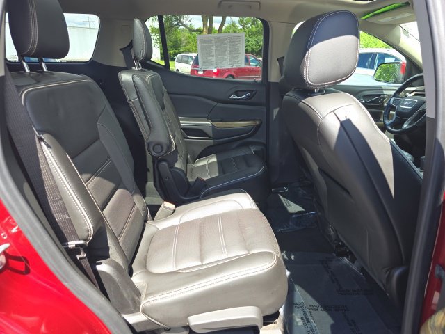 Used 2018 GMC Acadia Denali w/ Technology Package AWD/4WD image 32