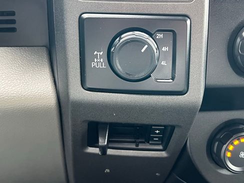 Used 2020 Ford F250 XL w/ STX Appearance Package image 33