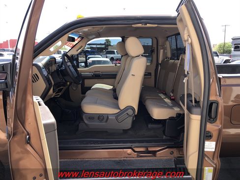 Used 2012 Ford F350 XLT w/ XLT Premium Pkg AWD/4WD image 16