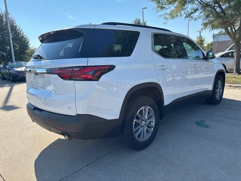 Used 2023 Chevrolet Traverse LT AWD/4WD image 6