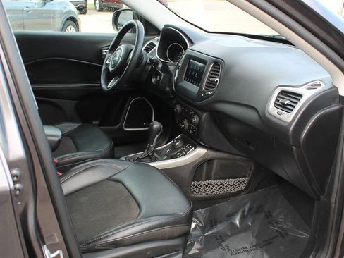 Used 2021 Jeep Compass Latitude w/ Sun and Sound Group AWD/4WD image 22
