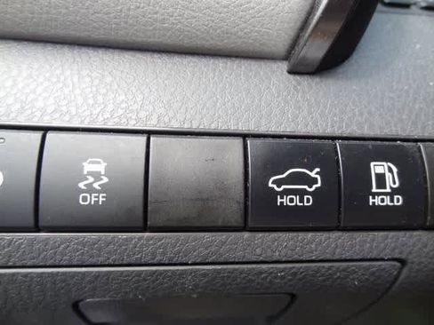 Used 2023 Toyota Camry LE image 11