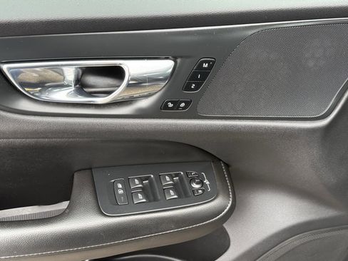 Used 2020 Volvo S60 T5 Momentum w/ Protection Package Premier image 12