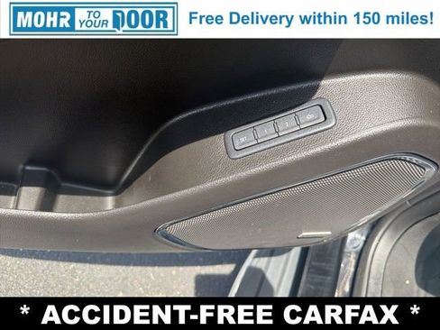 Used 2020 Chevrolet Suburban Premier AWD/4WD image 12