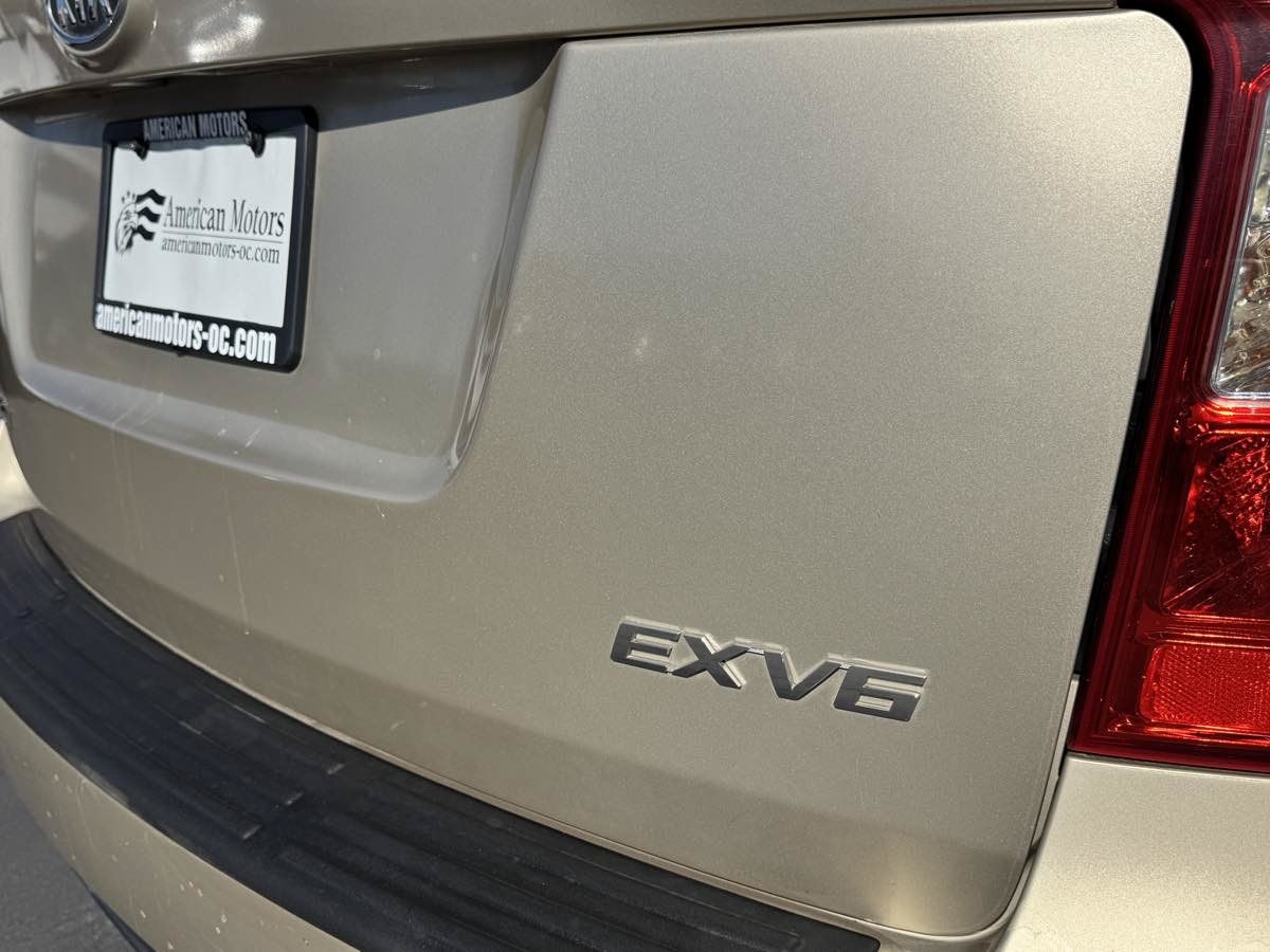 Used 2007 Kia Rondo EX w/ Premium Pkg FWD image 16