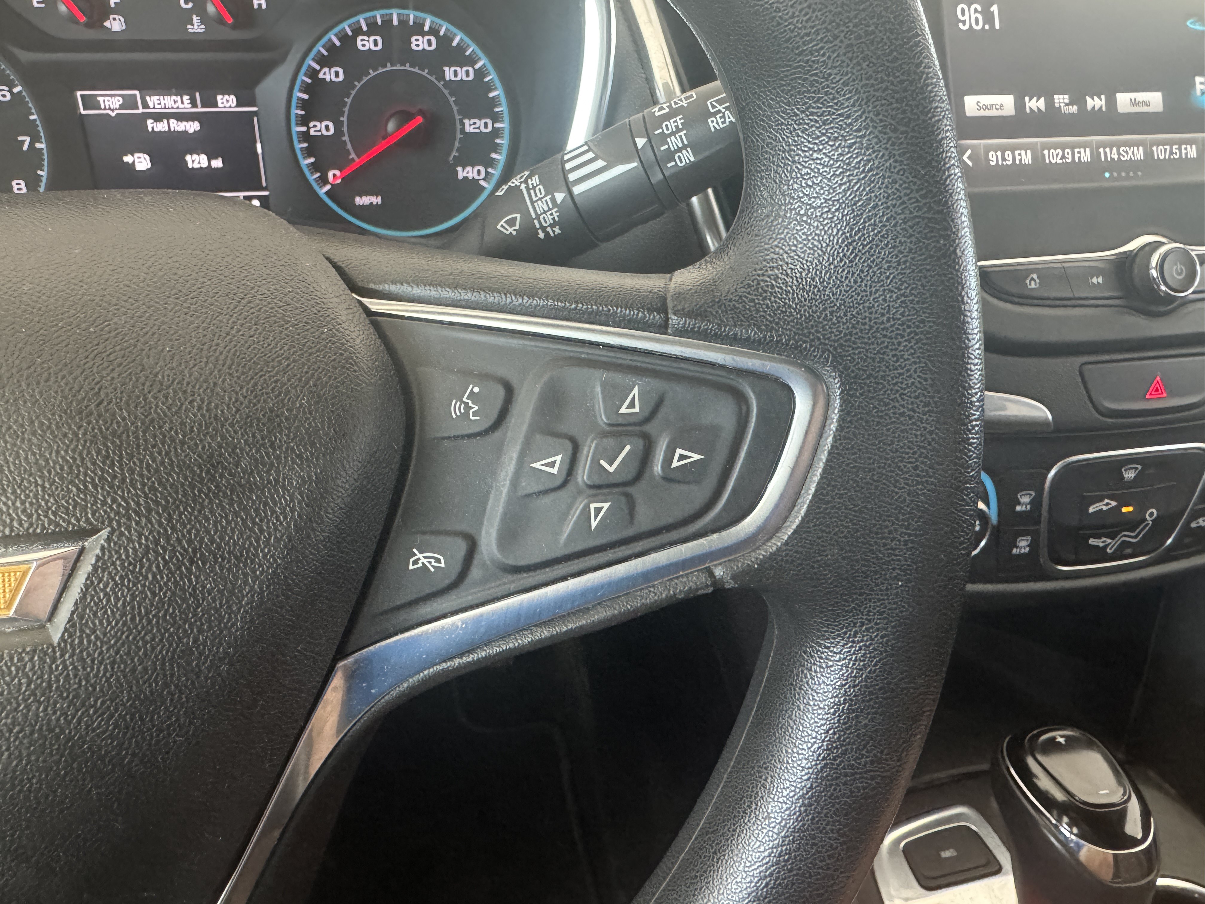Used 2018 Chevrolet Equinox LT AWD/4WD image 13