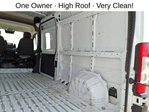 Used 2024 RAM ProMaster 2500 w/ Convenience Group FWD image 21