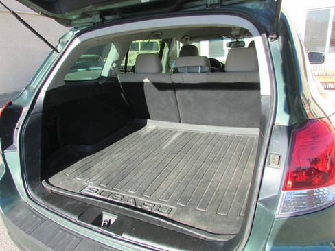 Used 2014 Subaru Outback 2.5i AWD/4WD image 24
